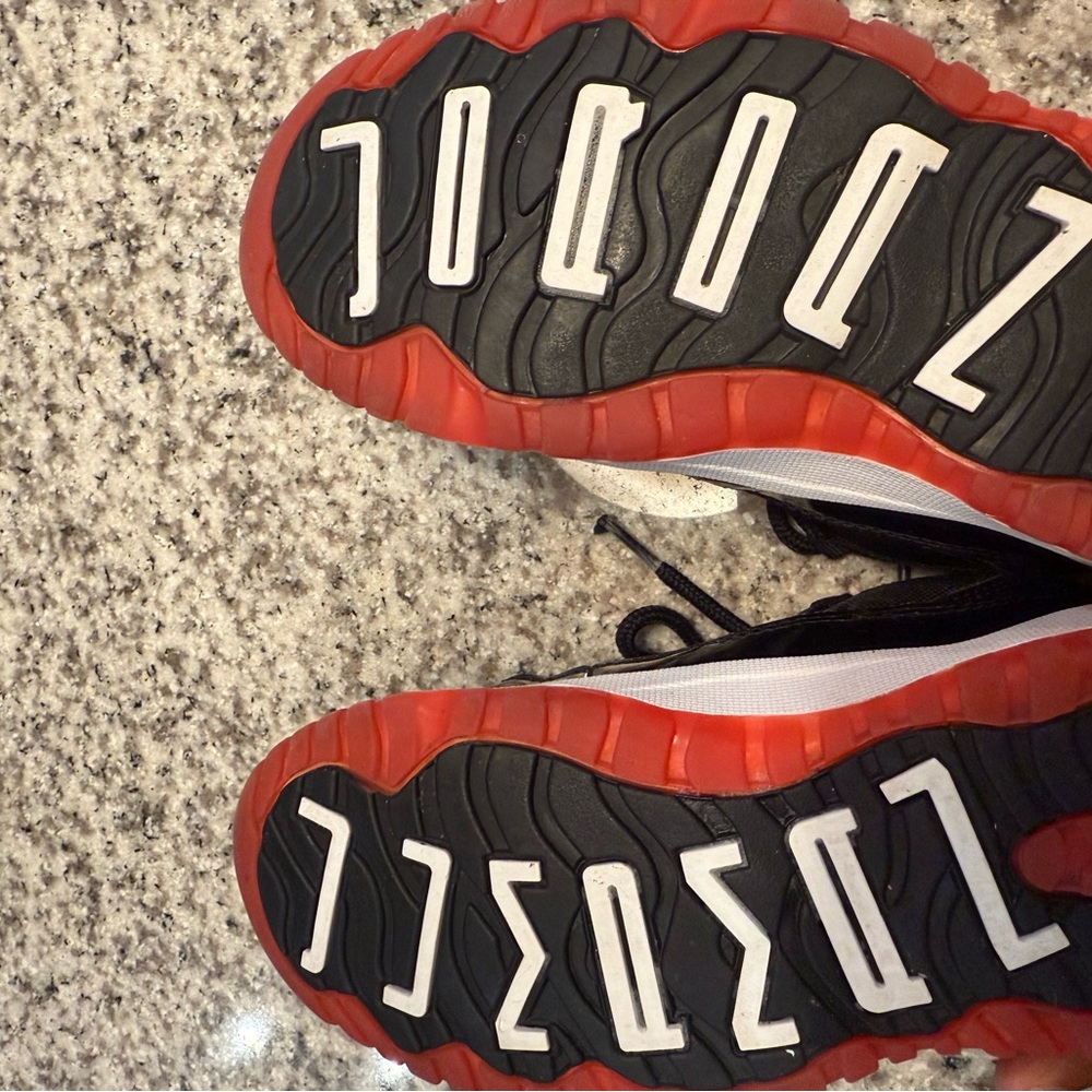 Jordan 11 Retro Low
Bred (PS) (2025) - Picture 5 of 6